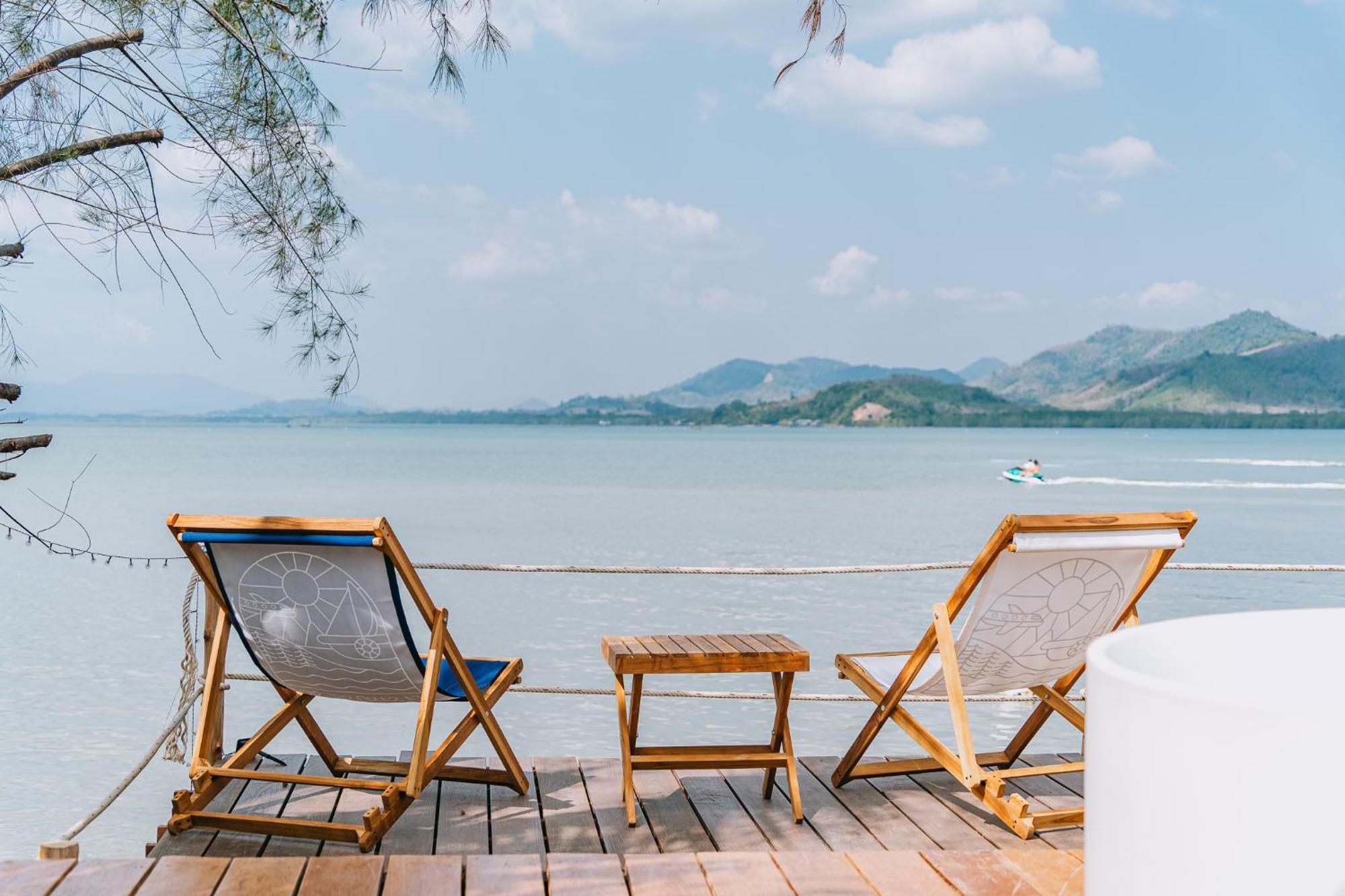 Sea Sand See Sky Beach Front Resort Phuket ภายนอก รูปภาพ