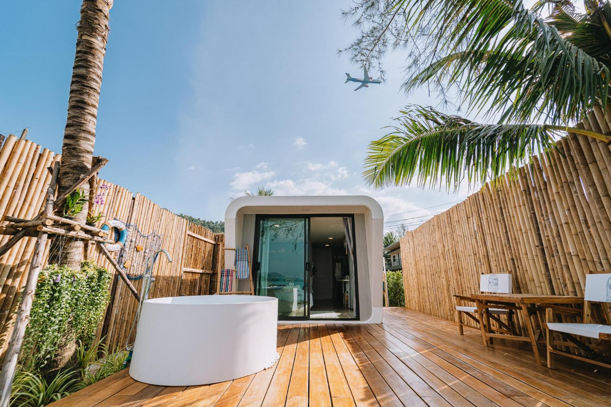 Sea Sand See Sky Beach Front Resort Phuket ภายนอก รูปภาพ